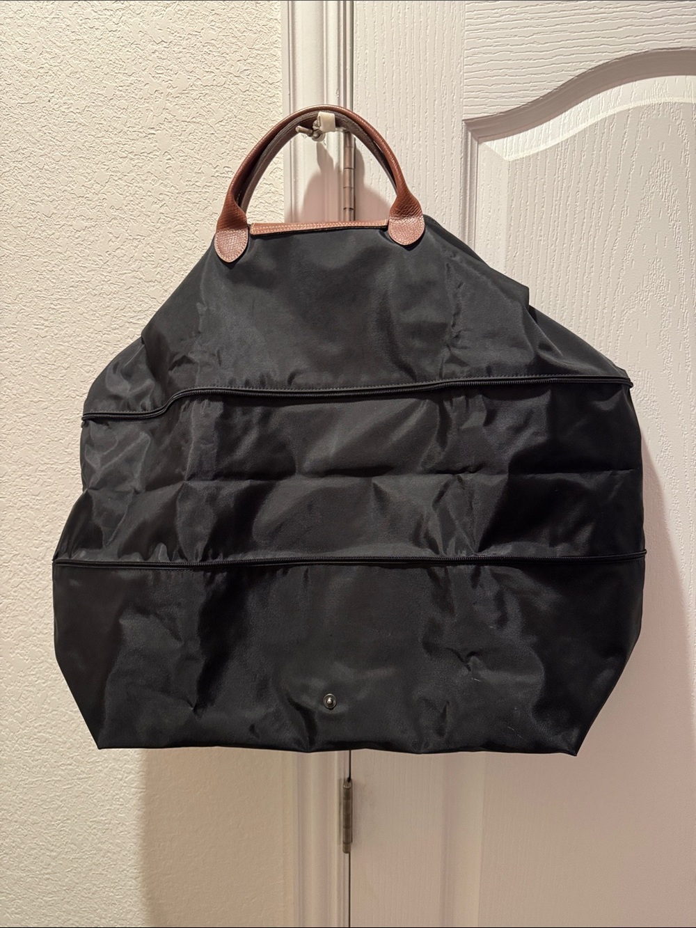 Longchamp Black Nylon Duffel with Expander - Picture 5 of 5